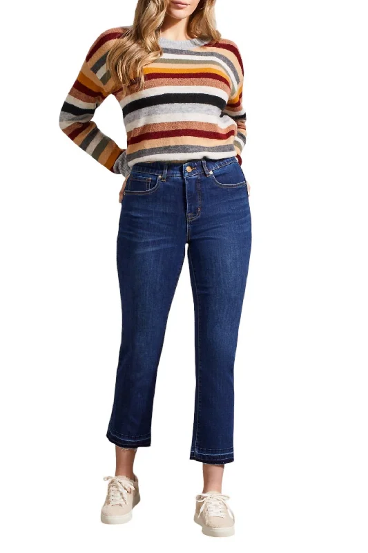 Elegant tight trousers for women with high-quality wool fabric for refined look -Sophia Curvy Micro Flare Jeans In Blue