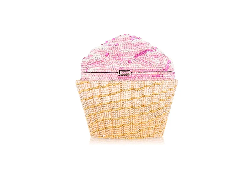 Handle bags with polka dots for fun -Strawberry Cupcake