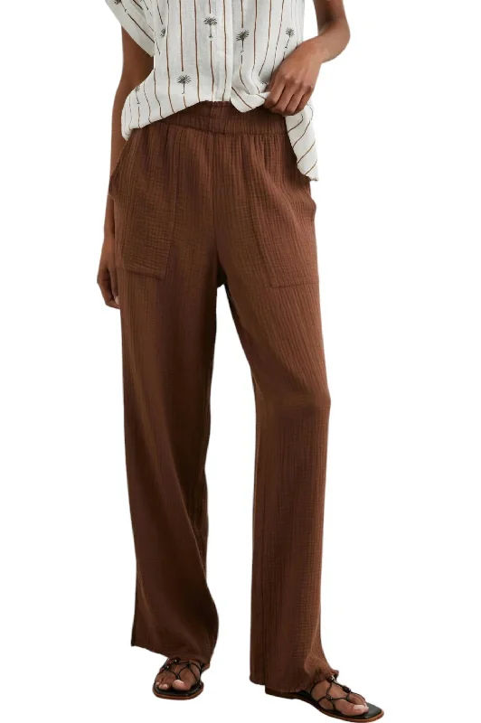 Tailored stretch tight trousers for women with comfortable waistband and flattering design -Leon Pants In Cacao