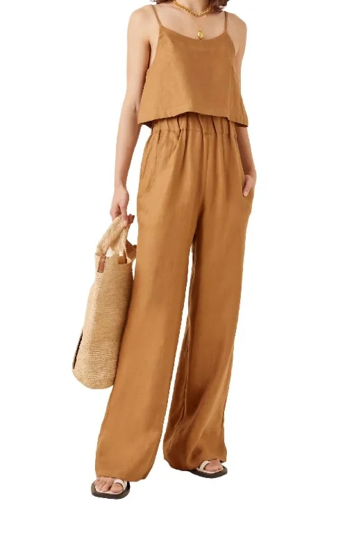 Tight trousers for men with stretch fabric and slim, modern cut -Universal Pant In Ochre