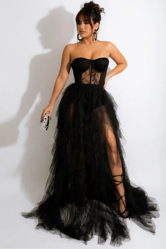 Tiered Dresses for Voluminous -Tulle Sweetheart Black Prom Dress with Slit