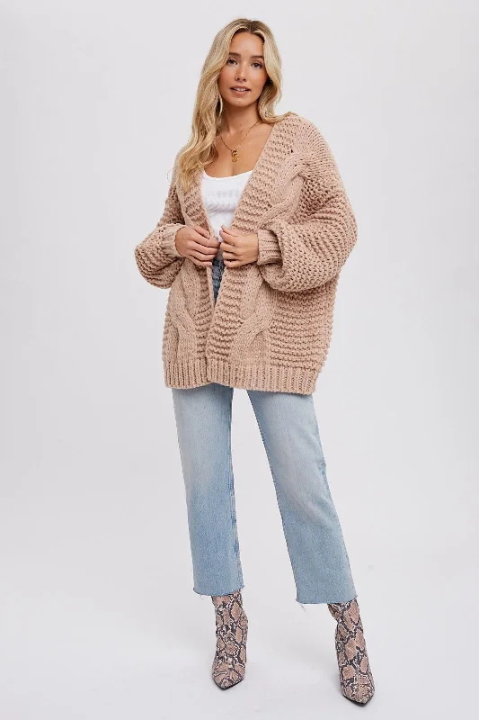 Knee - length cardigan for an elegant look -Beige Chunky Knit Cardigan