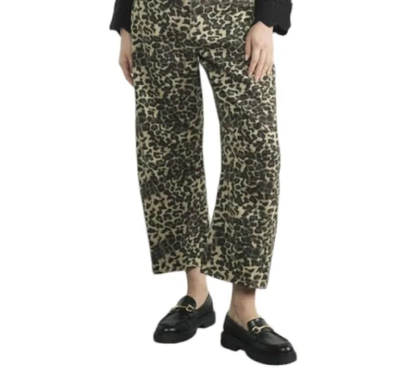 Tight trousers for men with tapered legs and sharp, tailored finish -Louchy Relax Fit Denim Pants In Animal Print